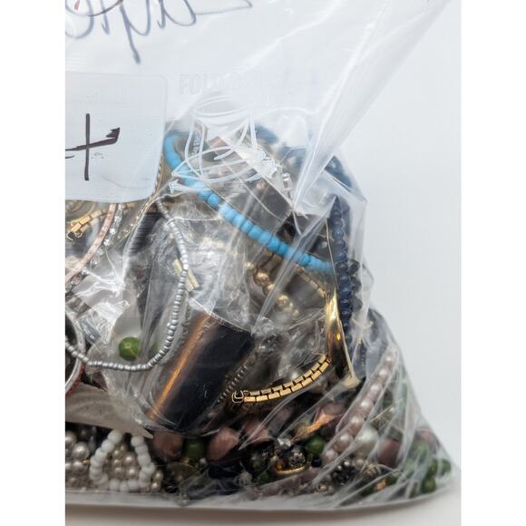 Jewelry Lot Zaylee Repurpose Bag Over 4 Pounds Beads & Possible Wearable Pieces - Picture 6 of 8